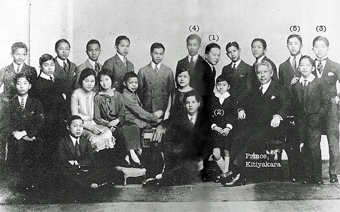 Prince Kitiyakra with sons and newphews